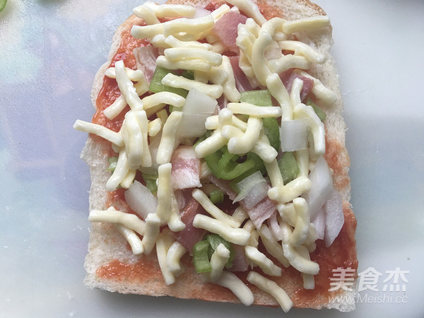 Microwave Version of Toast Pizza recipe
