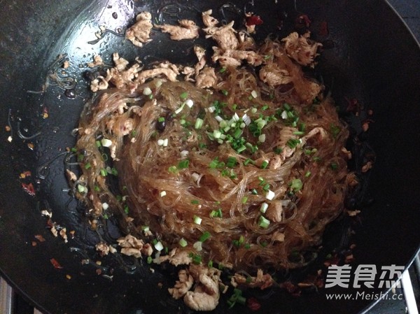 Braised Mung Bean Vermicelli with Chicken Breast recipe