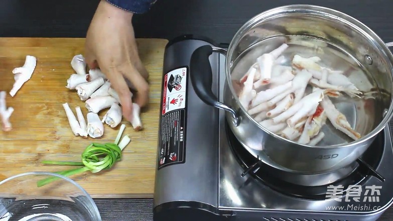 Smart Food/eating An Absolutely Addictive Pickled Chicken Feet recipe