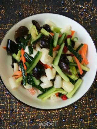 Cucumber with Lotus Root Strips recipe