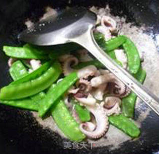 Snow Peas Fried in Hope recipe