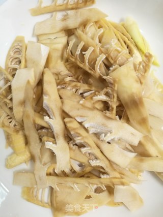 Fried Pork with Bamboo Shoots recipe