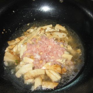 Tofu with Minced Pork and Chives recipe