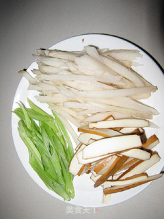 【winter Health Care】invigorate The Spleen, Lower Blood Lipids-fried Three Silks recipe