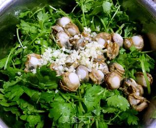 Pearl Cloves Mixed with Parsley recipe