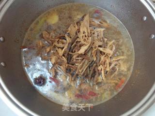 #trust之美# Grilled Pork Ribs with Dried Bamboo Shoots recipe