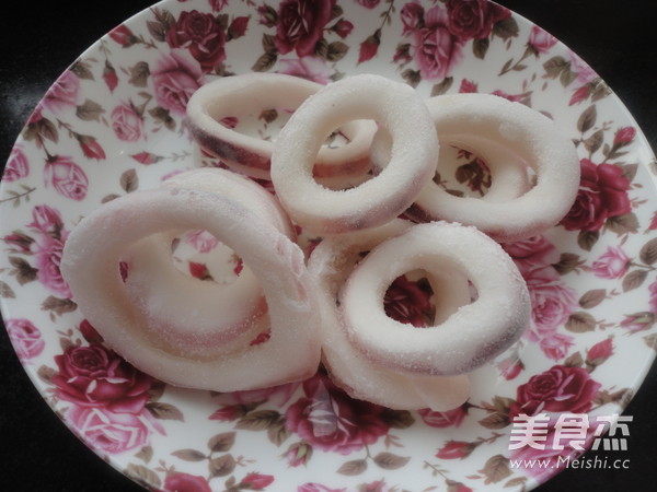Fried Squid Rings with Leek recipe