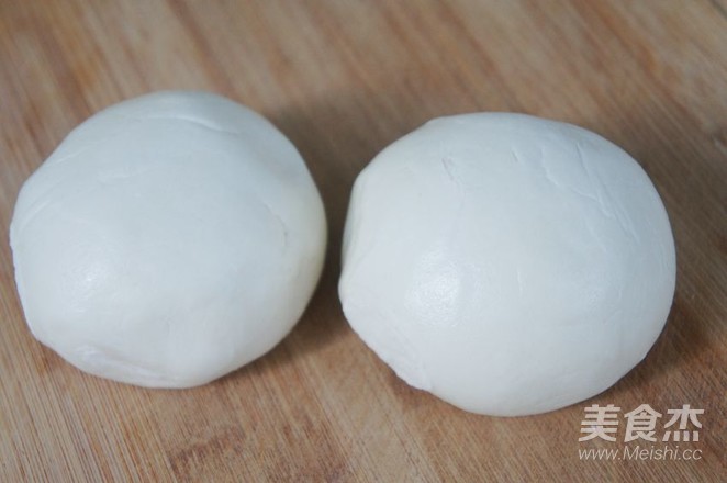 Egg Fried Steamed Bun Slices recipe