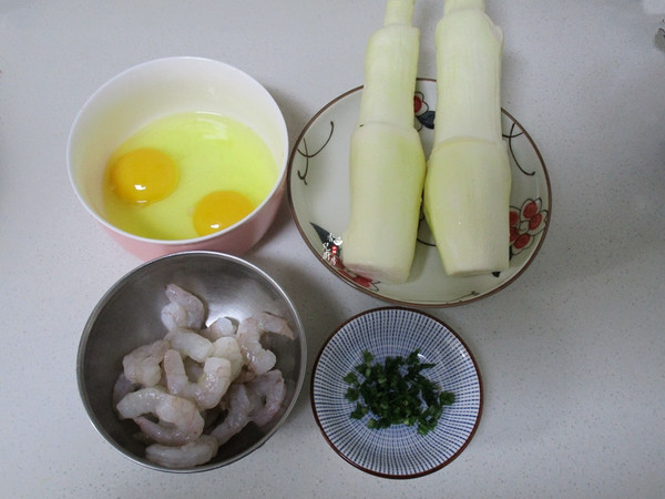 Stir-fried Rice White with Shrimp and Egg recipe