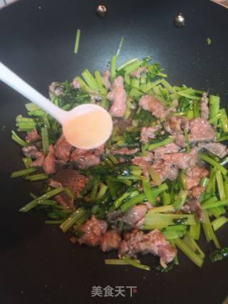 Celery Stir-fried Beef recipe