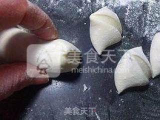 Dumplings are Stuffed and Not on The Pleats-detailed Steps for Making Dumplings recipe