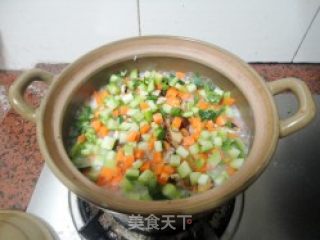 Claypot Rice with Colored Vegetables and Salami recipe