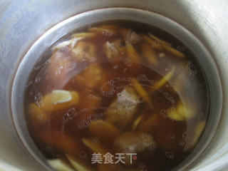 Whip Bamboo Shoots and Ribs Soup recipe