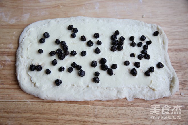 Blueberry Cheese Soft European Bun recipe