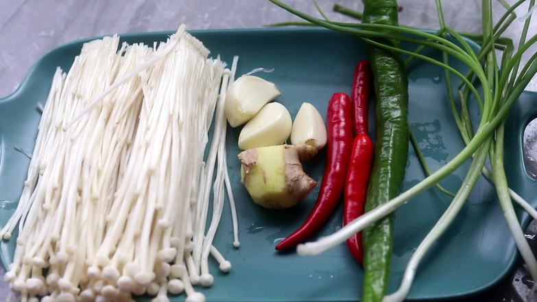 Spicy Hua Krabi Noodles recipe
