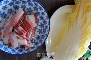 Cabbage and Pork Stewed Wide Noodles recipe