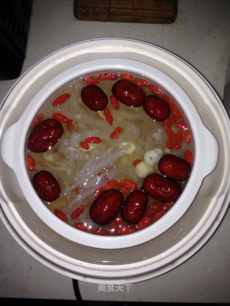 Bird's Nest with Rock Sugar and Snow Lotus Seed recipe