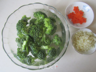 Stir-fried Broccoli with Garlic recipe