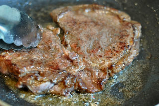 Delicacy that Makes The Index Finger Move---french Black Pepper Steak recipe