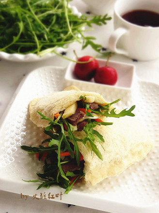 Beef, Fruit and Vegetable Pocket Sandwich recipe