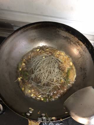 Simple Fried Noodles with Bean Sprouts recipe