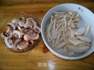 Xinlan Hand-made Private Kitchen [mushrooms Stewed in Garlic Chili Sauce]-the Peak Taste of Mushrooms recipe