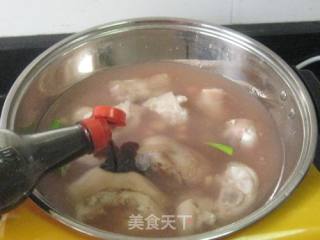 Spicy Red Fermented Bean Curd and Peanut Pork Feet recipe