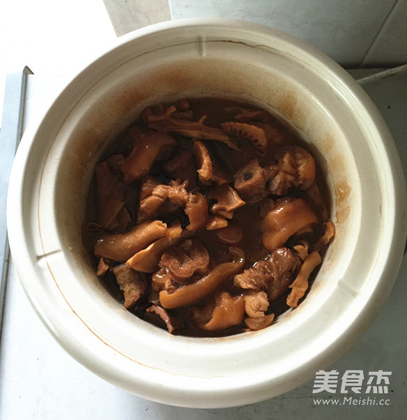 Braised Pork Trotters with Dried Bamboo Shoots recipe