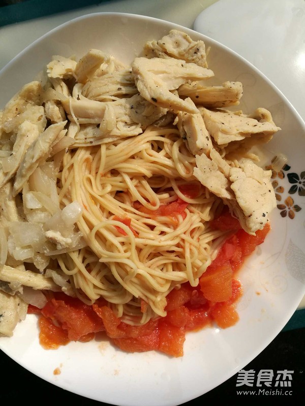 Fried Chicken Breast and Tomato Noodles recipe