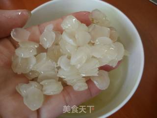 Peach Gum Soap Japonica Rice Lotus Seed Tremella Soup recipe