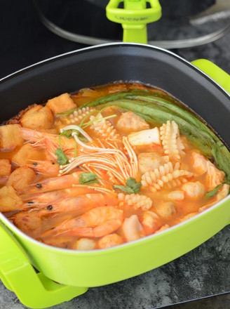 Spicy Cabbage Seafood Pot