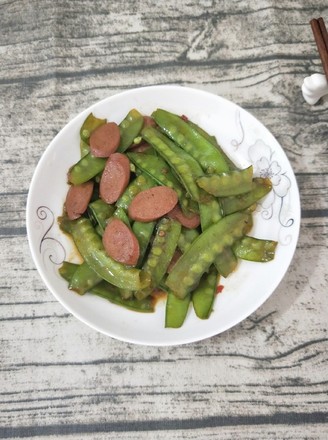 Stir-fried Snow Peas with Beef Intestines recipe