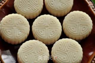 Custard Snowy Mooncakes recipe