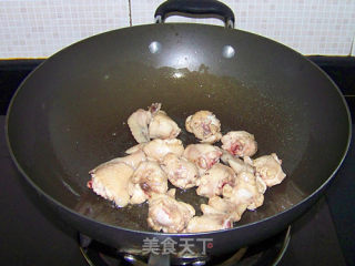 Braised Chicken Wings with Red Wine and Chestnut recipe