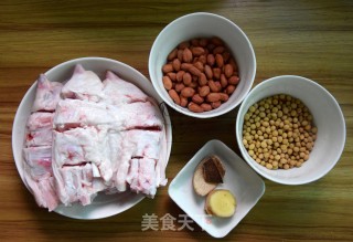 Soy Peanut Braised Pig's Trotter recipe