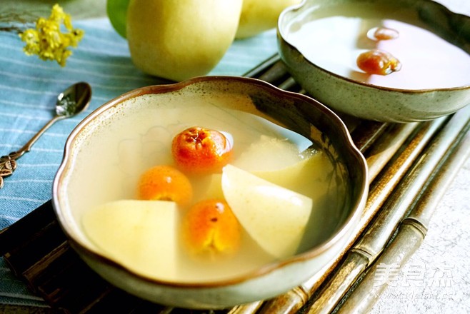 Hawthorn and Snow Pear Soup recipe