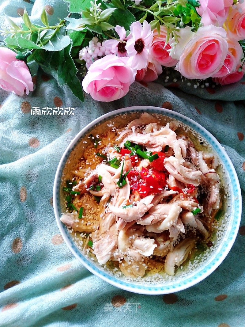 Shredded Chicken with Scallion Oil recipe