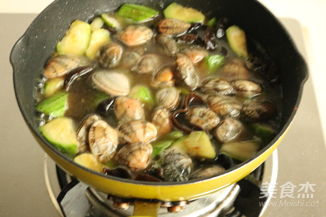 Loofah Seafood Tofu Pot recipe