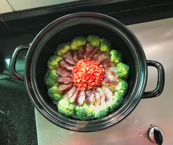 "sausage Claypot Rice" recipe