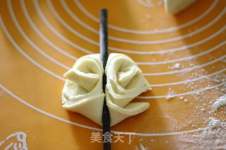 Corn Juice Flavored Steamed Buns recipe