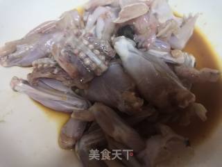 Stir-fried Bullfrog with Red Pepper recipe