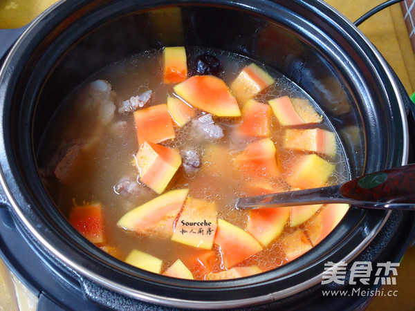 Autumn Beauty-papaya Bone Soup recipe