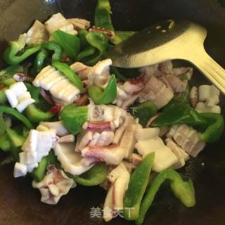 Fried Squid with Bell Pepper recipe