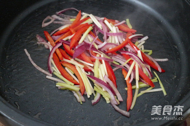 Stir-fried Niuhe recipe