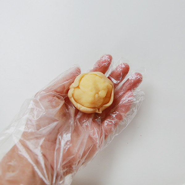 Flowing Custard Mooncakes, The Softer The Heart, The More Delicious recipe