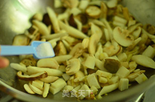 Cumin Mushroom Pot recipe