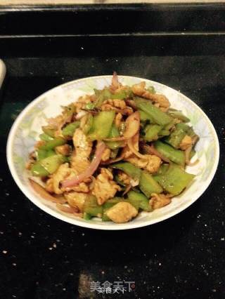 Stir-fried Chicken with Green Peppers and Onions recipe