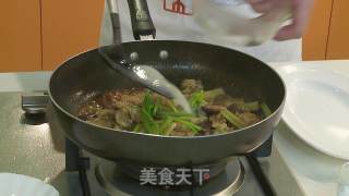 Braised Duck Foot with Mushrooms recipe