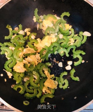 Bitter Gourd Scrambled Eggs recipe