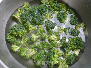 Broccoli in Oyster Sauce recipe